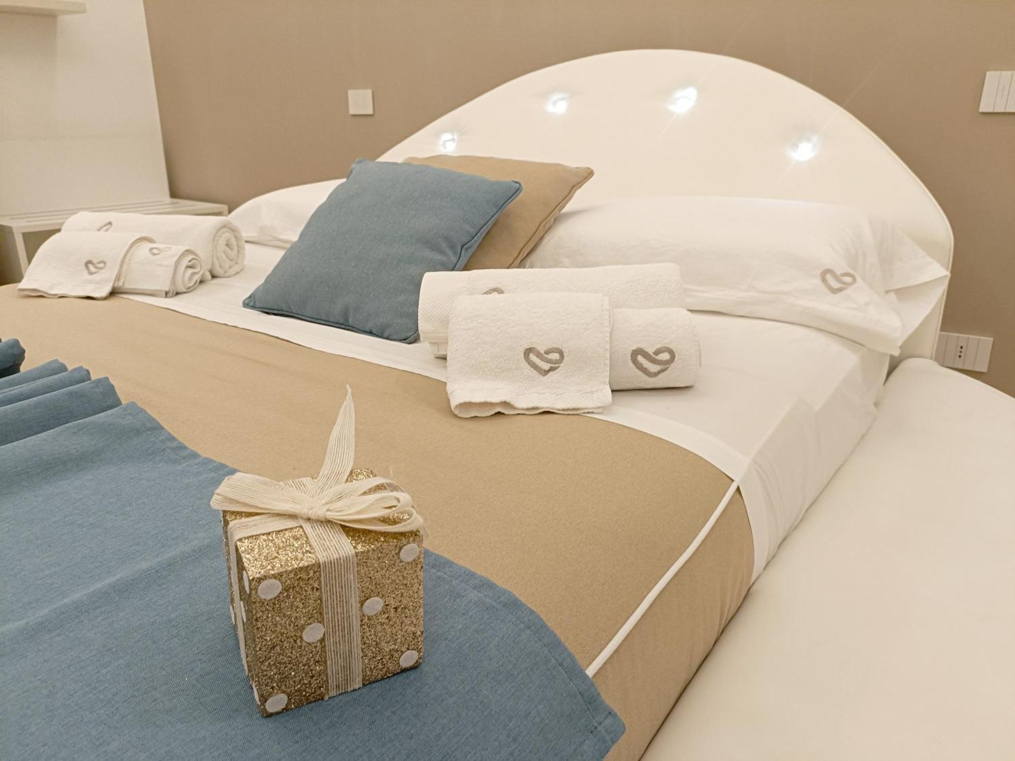 Romantic Suite Monopoli Exteriör bild